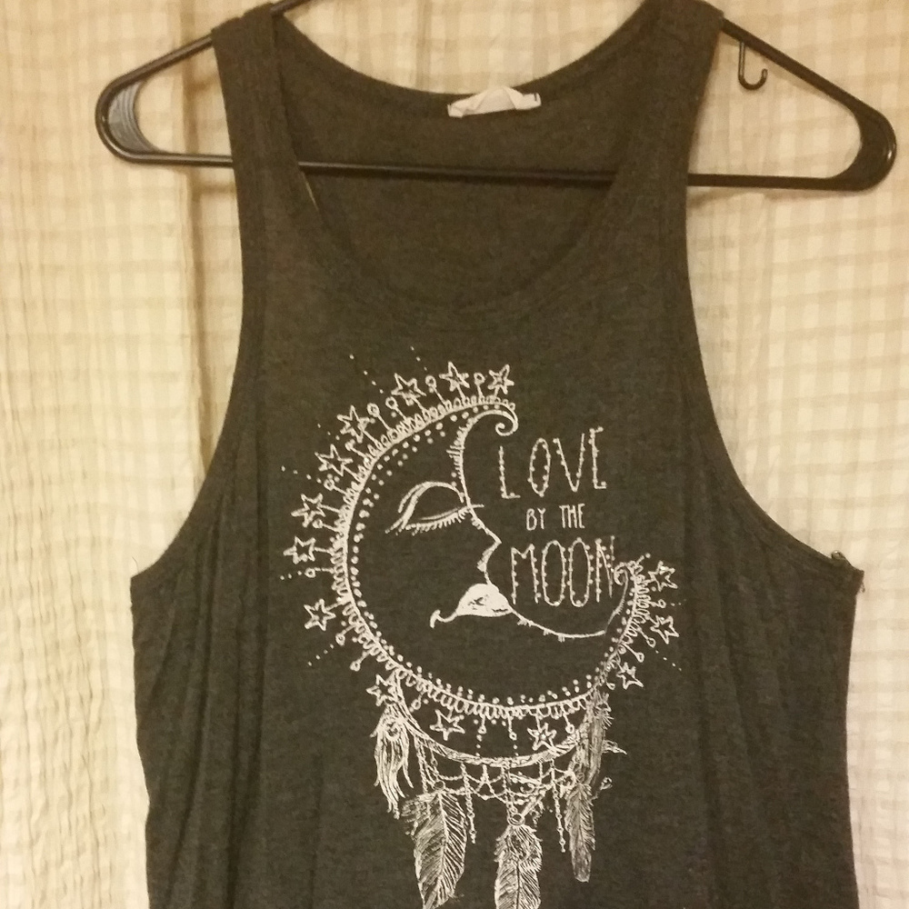Light weight, comfy slip over top